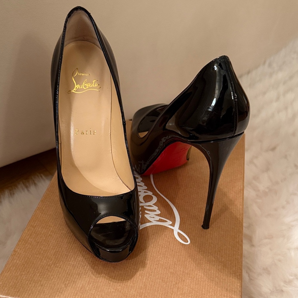 Christian Louboutin Very Prive 120